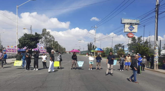 CDMX – Cerrada la avenida Bordo de Xochiaca por vecinos que exigen el servicio de agua (Portal)